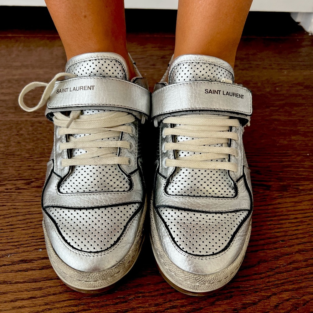 YSL Yves Saint Laurent silver leather sneakers. Size 8. Excellent condition